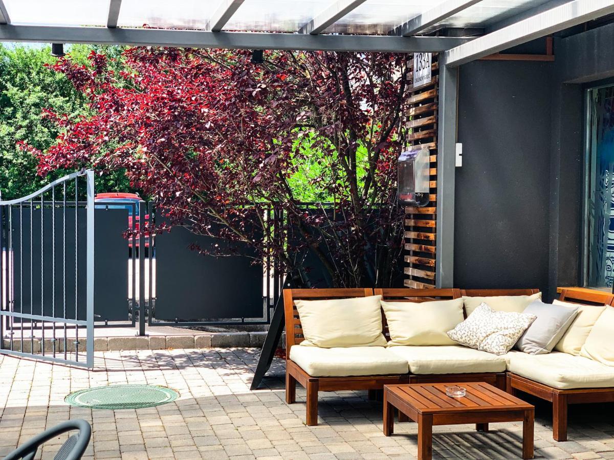 Pepino, Holiday House With A Garden Vrhnika Exterior foto