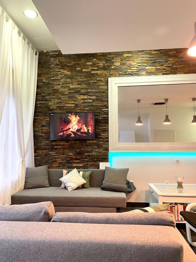 Pepino, Holiday House With A Garden Vrhnika Exterior foto